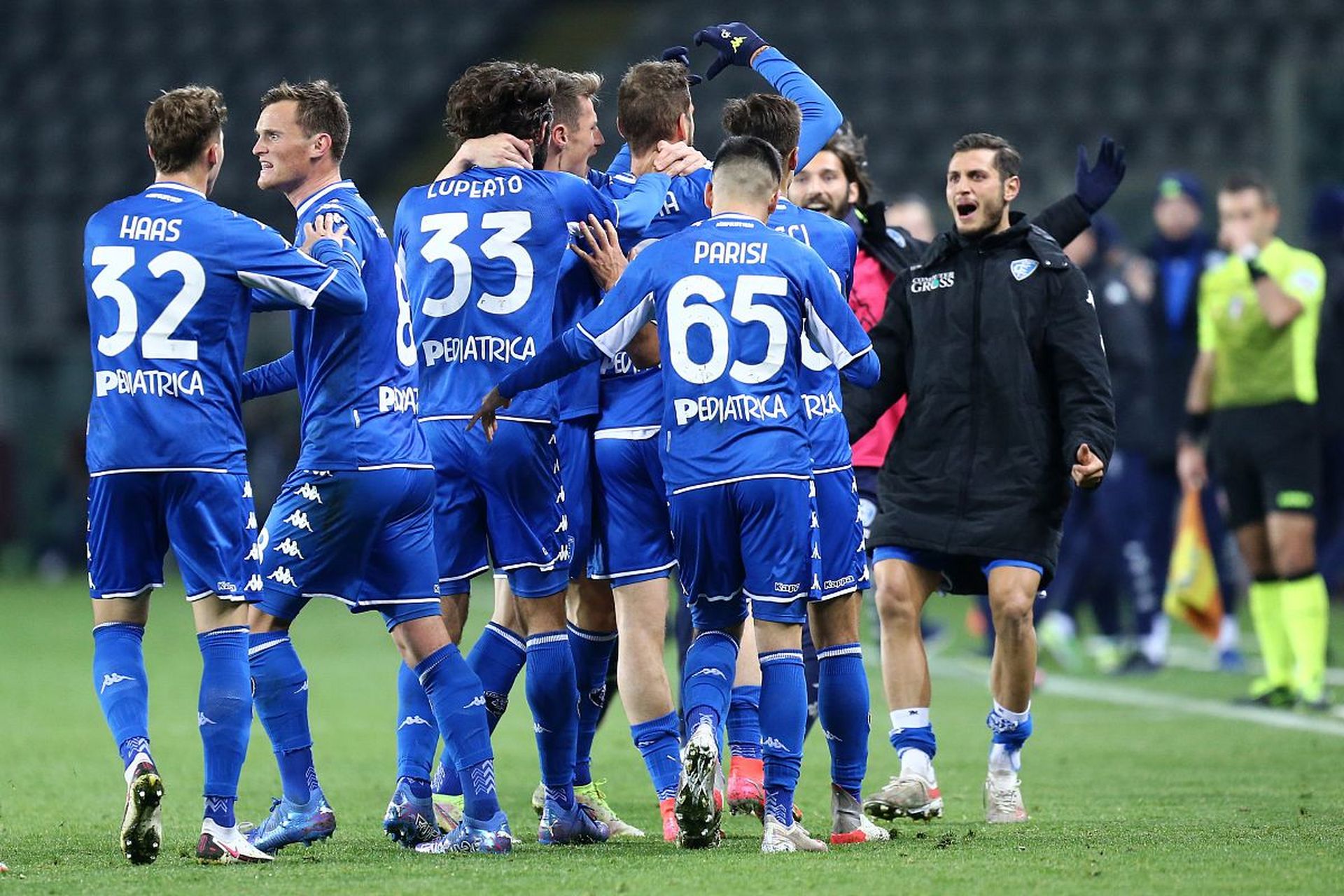 哈兰德是巴 哈兰德是巴